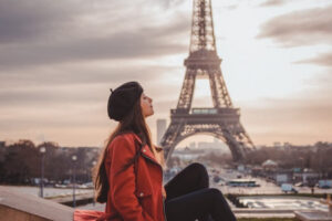 استایل پاریسی با کلاه